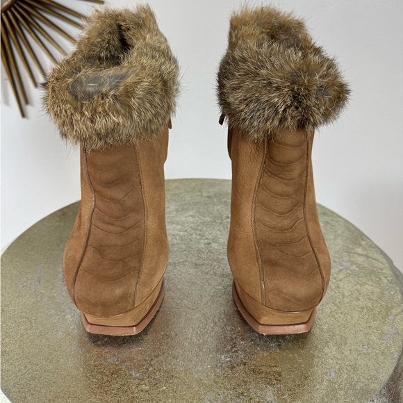 YSL - Tan Tribute Suede Booties w/ Fur Cuffs - Picture 6 of 15
